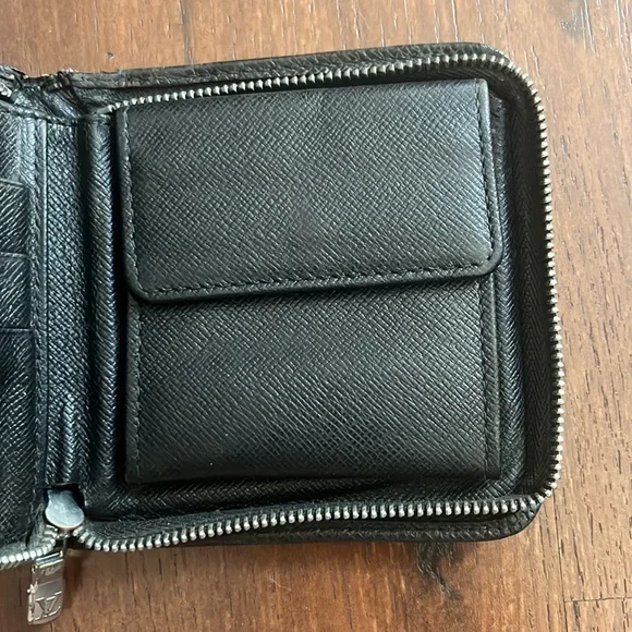 LV wallet zippy (Black) - Picture 8 of 12